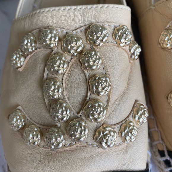 CHANEL Lambskin Camellia Studded Espadrilles EU 37 - Picture 3 of 12